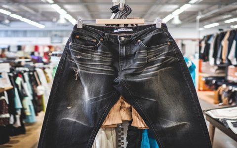 Goth vs punk fashion: Which dark alternative style truly fits your personality best?