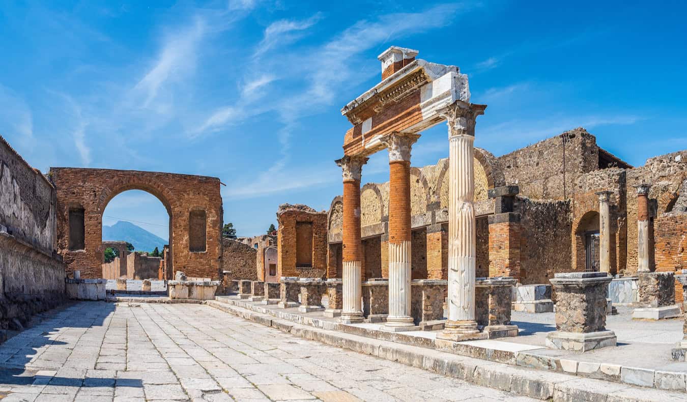 Where to find pompeii mosaics? Top locations and virtual tour options listed!