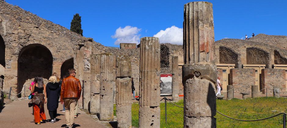 Where to find pompeii mosaics? Top locations and virtual tour options listed!