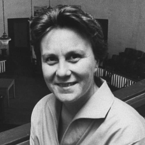 Where to find harper lee fun facts? (Easy online sources explored today)