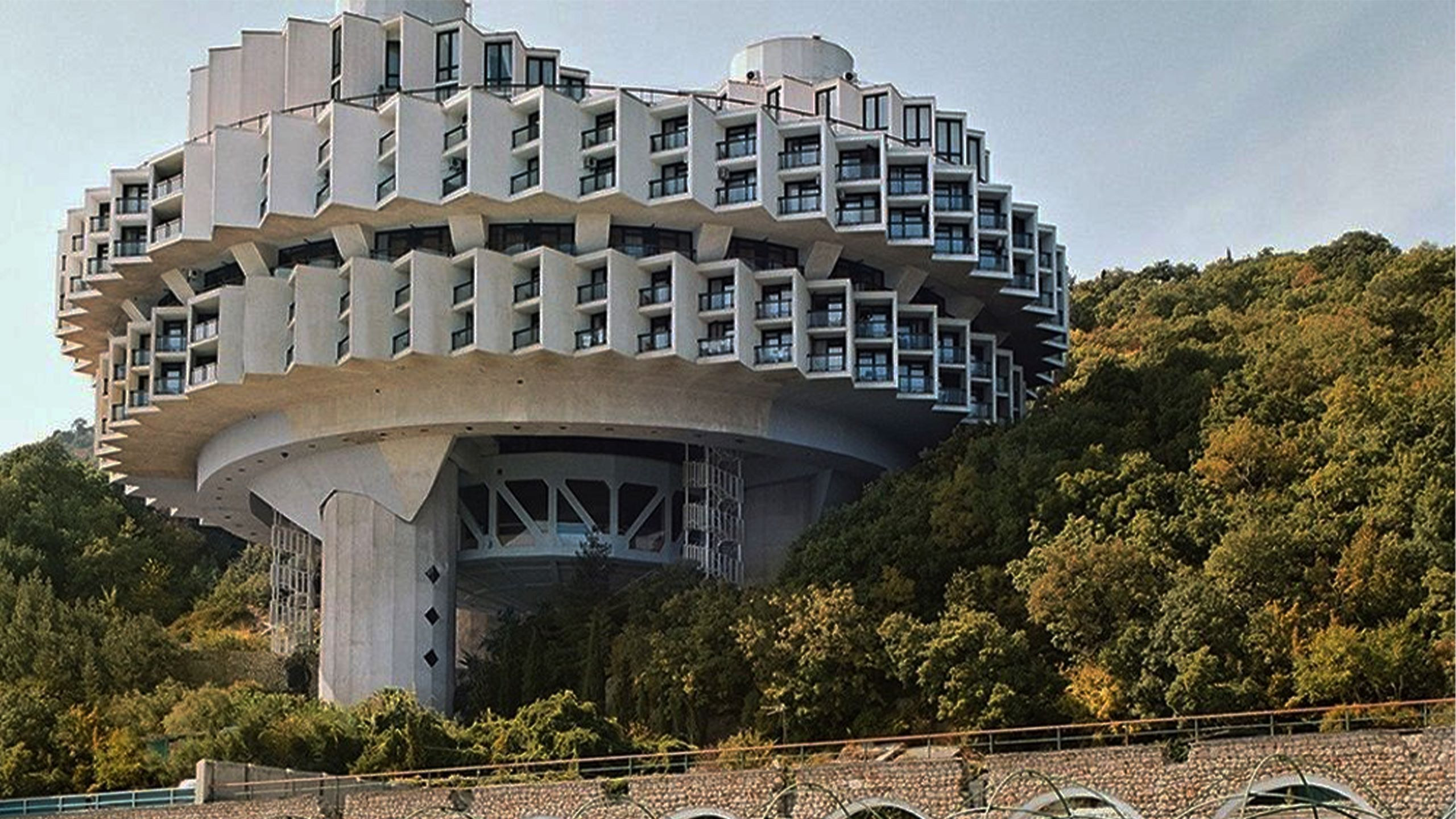 Soviet vs Western brutalist architecture? Key differences you should know!