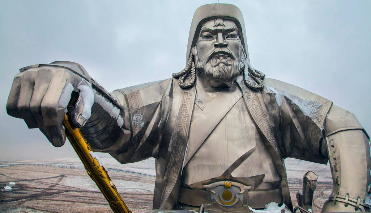 how tall was genghis khan exactly? get the answer here!