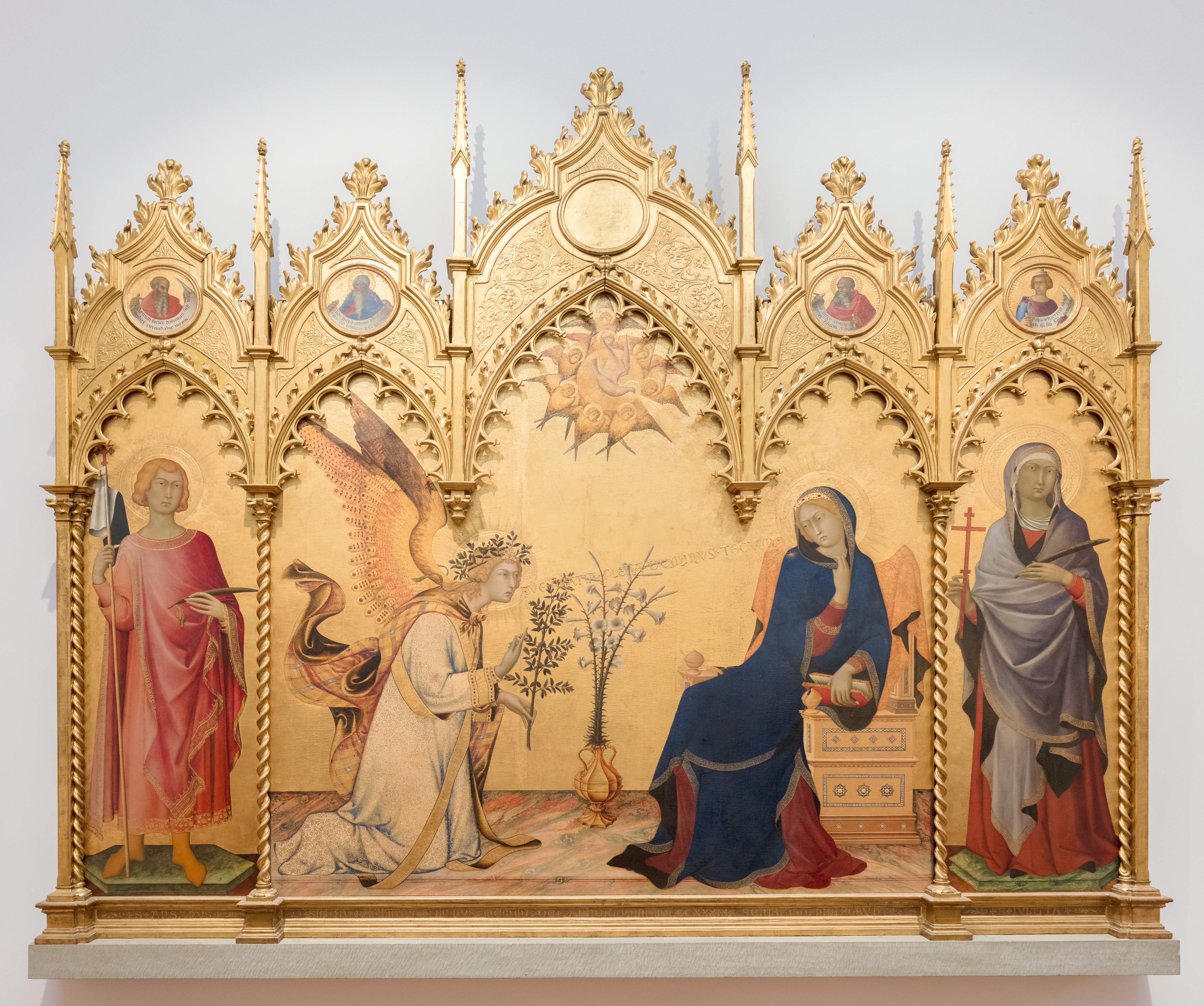 Paintings of annunciation vs other religious art? (See key differences revealed!)